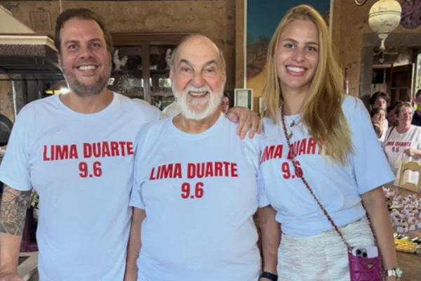 Lima Duarte celebrou 96 anos de idade reunindo os familiares - Metrópoles