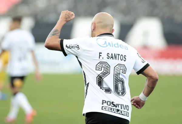Fábio Santos, jogador do Corinthians, de costas