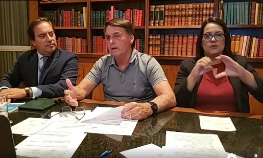 Após agenda no Sul, Bolsonaro faz live de quinta-feira