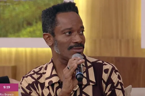 O ator Flavio Bauraqui no programa Encontro, da Globo