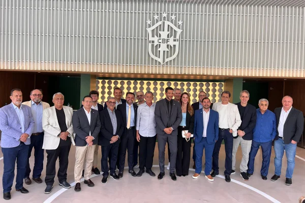 Samir Xaud em reunião com outros presidentes de federações