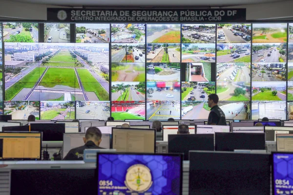 DF 360, Plataforma, Câmeras