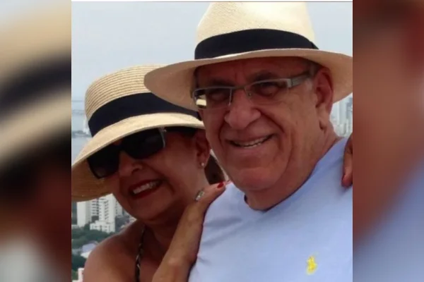 O advogado Cláudio Atala Inácio, de 75 anos, e a esposa, Maria Clotilde Moreira Maciel Atala Inácio, de 76
