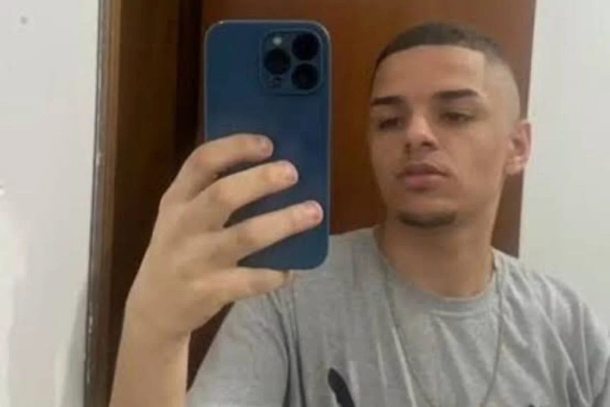 Gustavo Munis de Santana, jovem de 20 anos morto a tiros pela PM Gustavo Munis de Santana, jovem de 20 anos morto a tiros pela PM