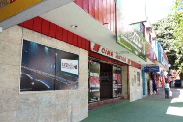 Foto colorida de cinema pornô - Metrópoles