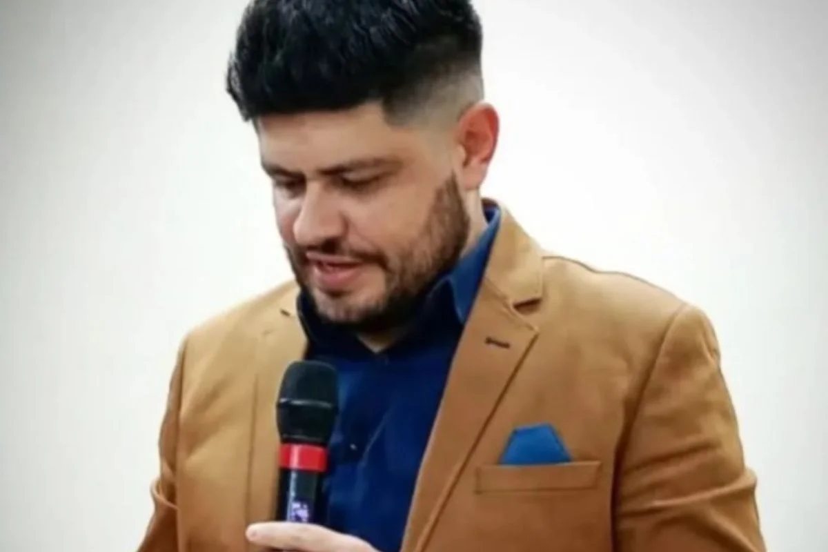 Batista, preso por matar a ex-esposa, publicava vídeos e mensagens nas redes sociais com reflexões religiosas. Batista, preso por matar a ex-esposa, publicava vídeos e mensagens nas redes sociais com reflexões religiosas.