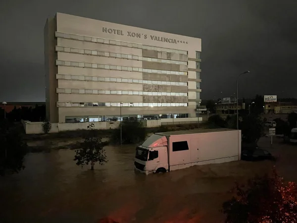 Enchentes na Espanha deixam pelo menos 62 mortos Valencia - Metrópoles