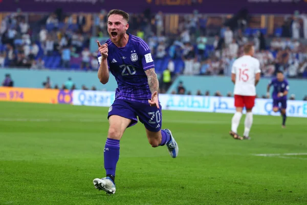 Argentina vence a Polônia com autoridade e vai às oitavas da Copa