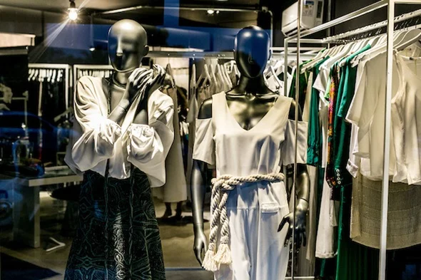 Multimarcas Q.U.A.D.R.A Concept Store apresenta coleção de verão 2017 - imagem 25 Multimarcas Q.U.A.D.R.A Concept Store apresenta coleção de verão 2017 - imagem 25