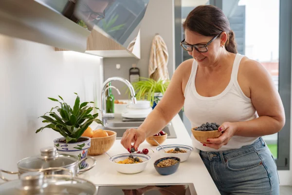 Kefir e envelhecimento: alimento fermentado é aliado da longevidade