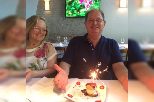 Dionisio Cristiano Pagnocelli, de 75 anos, e a esposa, Eliane Therezinha Pagnocelli, de 66