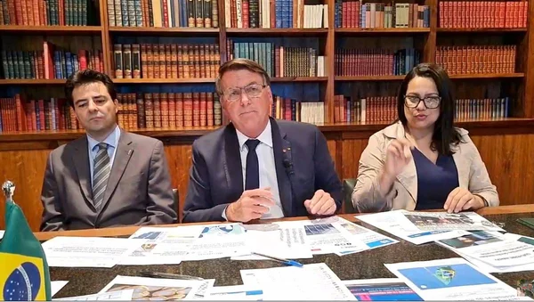 Em meio à crise dos combustíveis, Bolsonaro faz live na quinta-feira