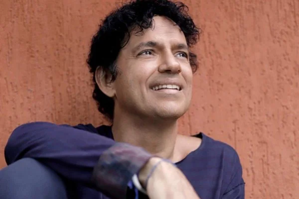 Jorge Vercillo celebra 30 anos de carreira: “Aluno de Gilberto Gil”