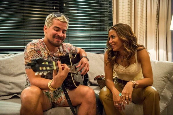 Saiba qual foi o salário de Anitta para participar de Amor de Mãe