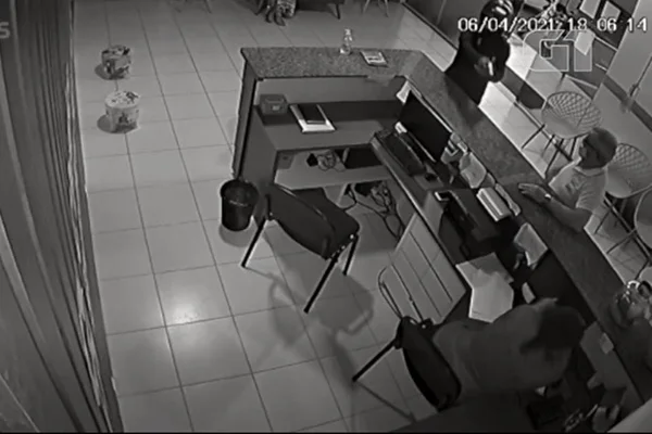 Homem atinge mulher com três tiros no Piauí