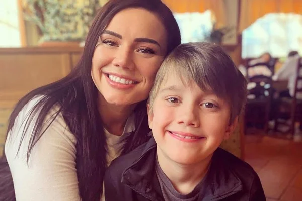 Estrela de reality americano, Whitney Purvis é barrada no funeral do próprio filho - Metrópoles