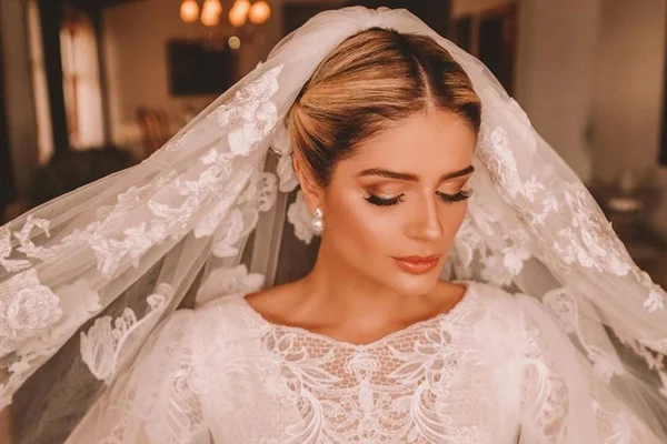 Veja fotos do (segundo) casamento da blogueira Thássia Naves