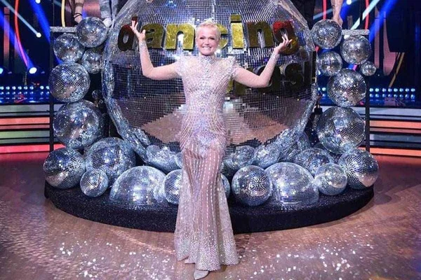 Xuxa no programa Dancing Brasil