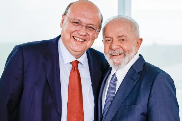 Imagem colorida de Mozart Sales e Luiz Inácio Lula da Silva - Metrópoles