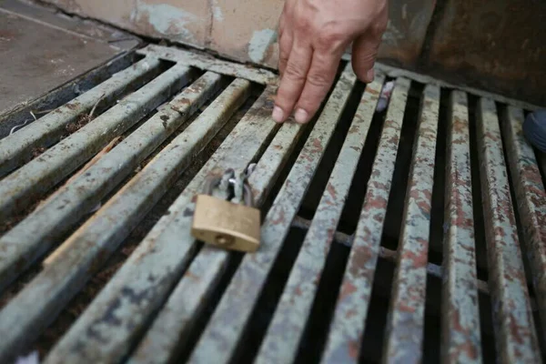 Onda de roubos e furtos aterroriza comerciantes da Asa Norte