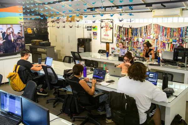 Da aula ao set: como a Bela07 forma talentos criativos em Brasília - destaque galeria