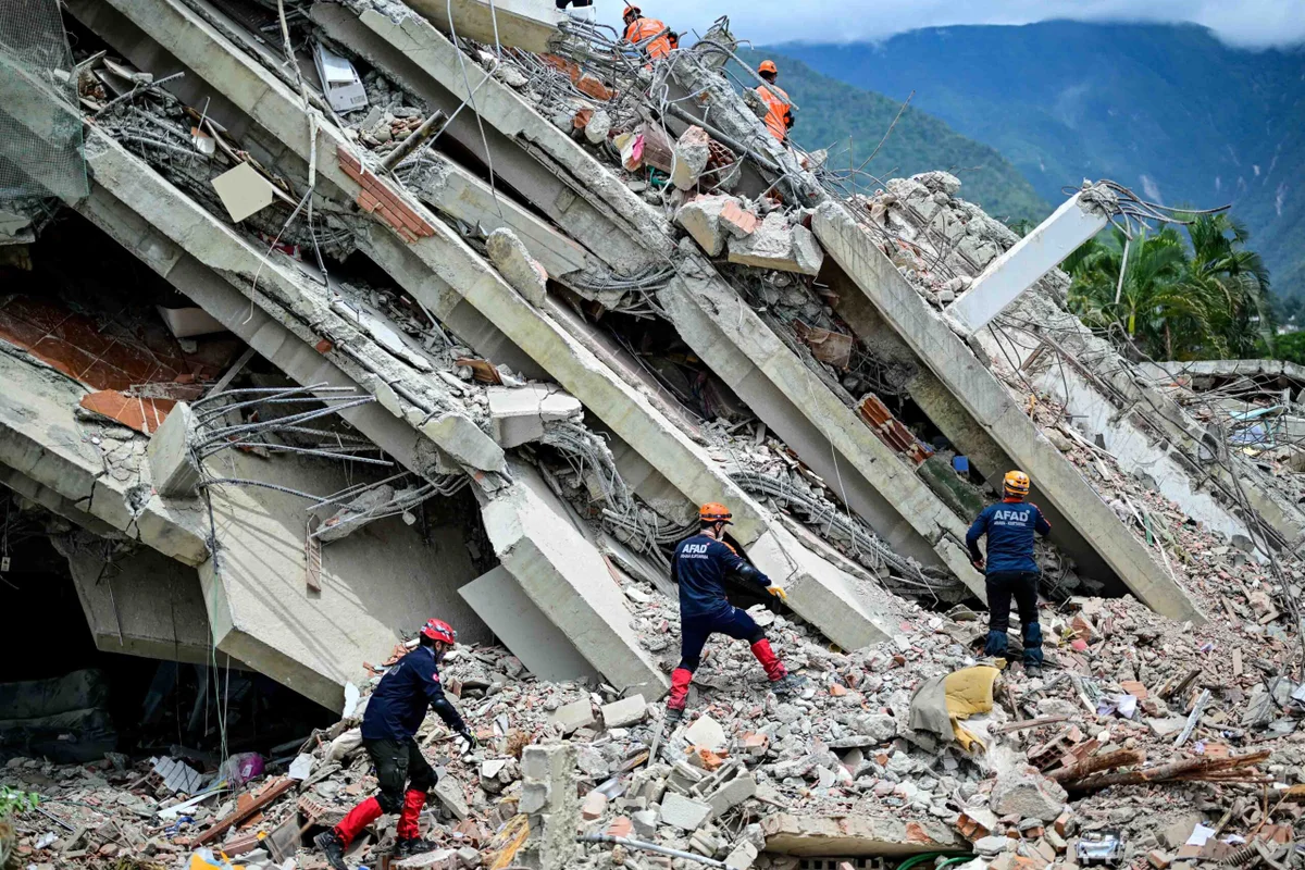 ACNUR Mobiliza 20 Toneladas de Ajuda Humanitária Urgente para Venezuela Pós-Terremotos: Crise Afeta Milhares em Caracas e La Guaira