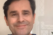 Apresentador e locutor Bob Floriano