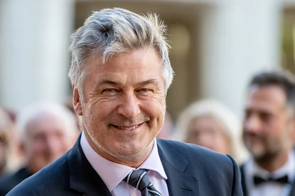 Alec Baldwin será Thomas Wayne no filme de origem do Coringa