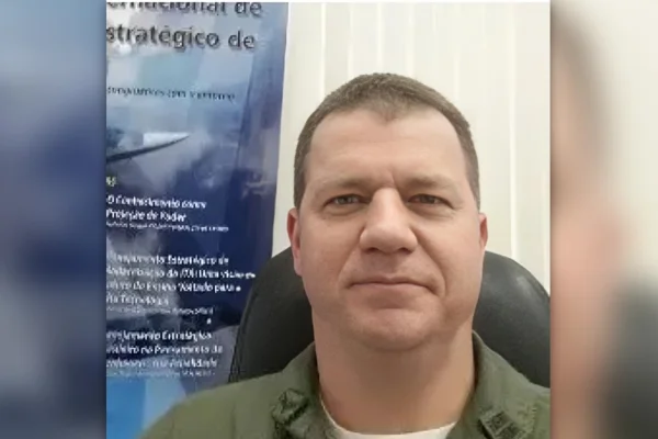 coronel aviador da reserva Ricardo Wagner Roquetti
