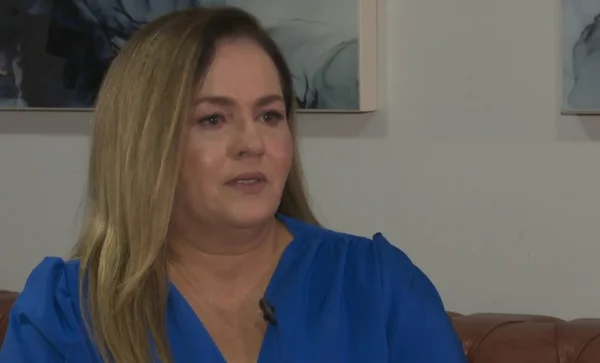 Mulheres descobrem troca de bebês na maternidade quase 30 anos depois