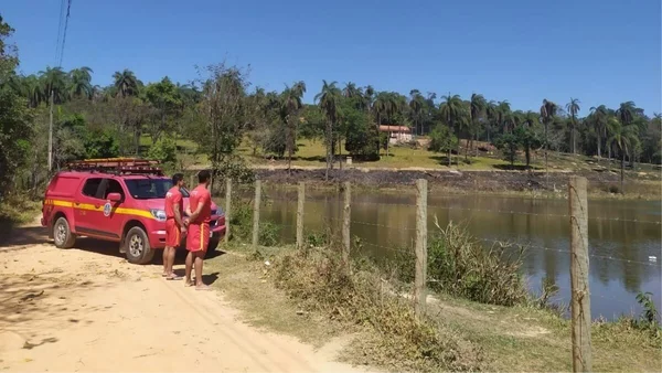 Adolescente morre afogado em lagoa de condomínio na grande BH