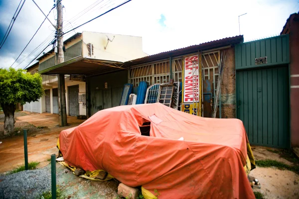 Casa onde mulher foi morta a facadas no DF