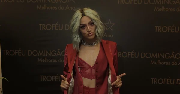 Pabllo Vittar e Faustão protagonizam série de gafes no Melhores do ano