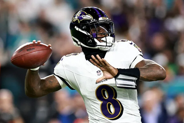 NFL multa Ravens em US$ 100 mil por erro no relatório de Lamar Jackson