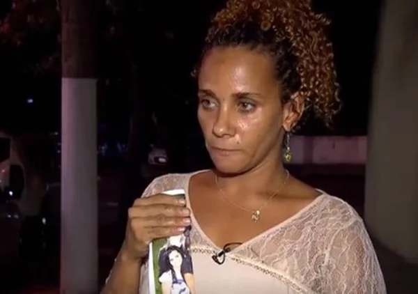 Mãe biológica vai à Justiça para ver filhas adotadas por Flordelis
