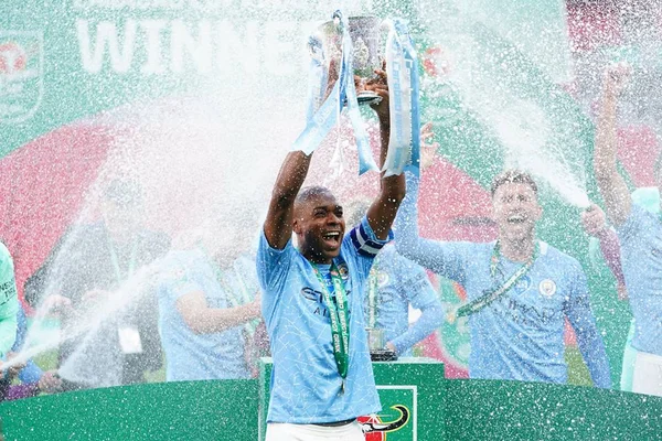 Manchester City campeão da Copa da Liga Inglesa