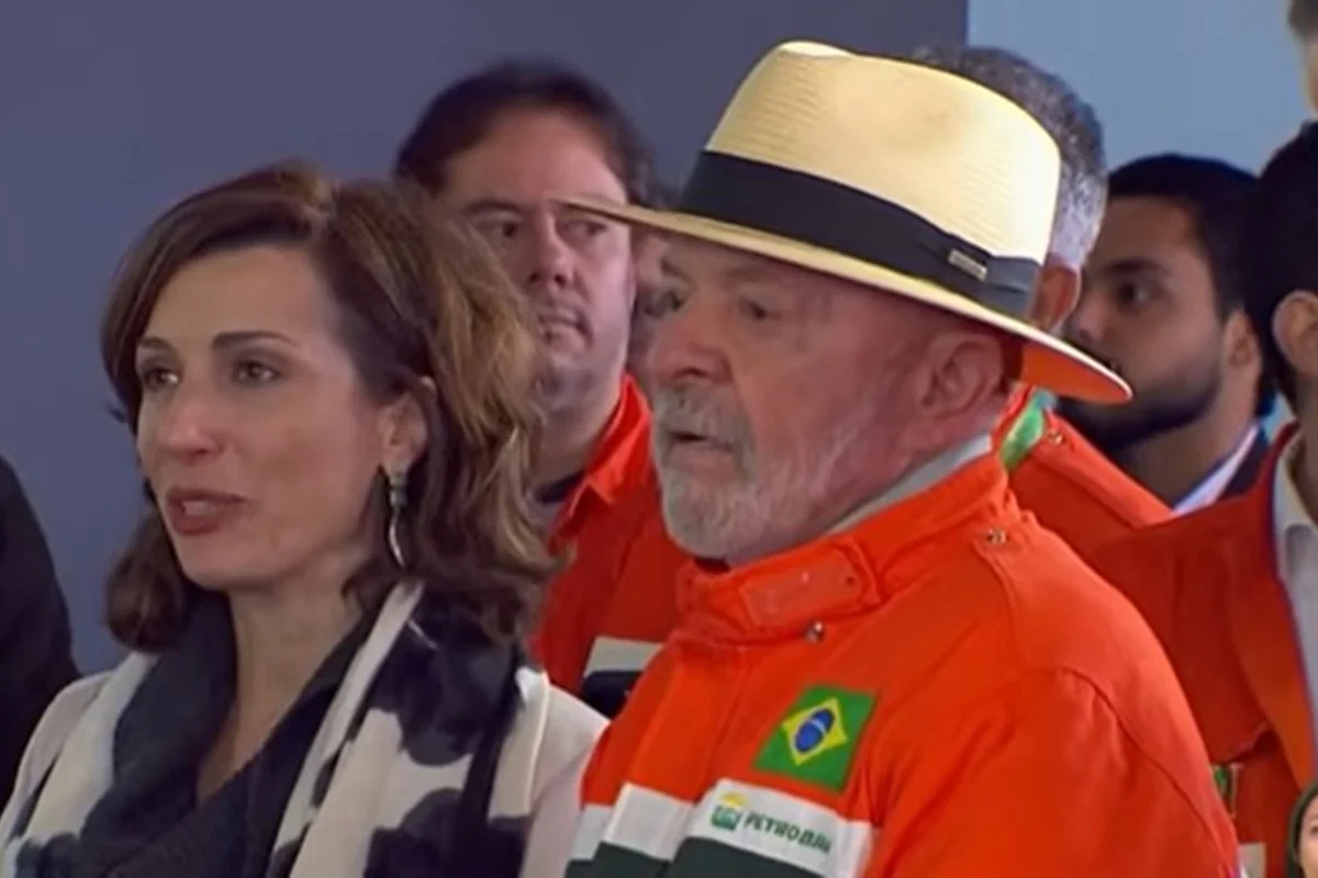 Teresa Leitão assume liderança do governo Lula no Senado, sendo a primeira mulher no cargo