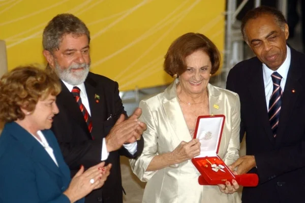 Lula e Laura Cardoso