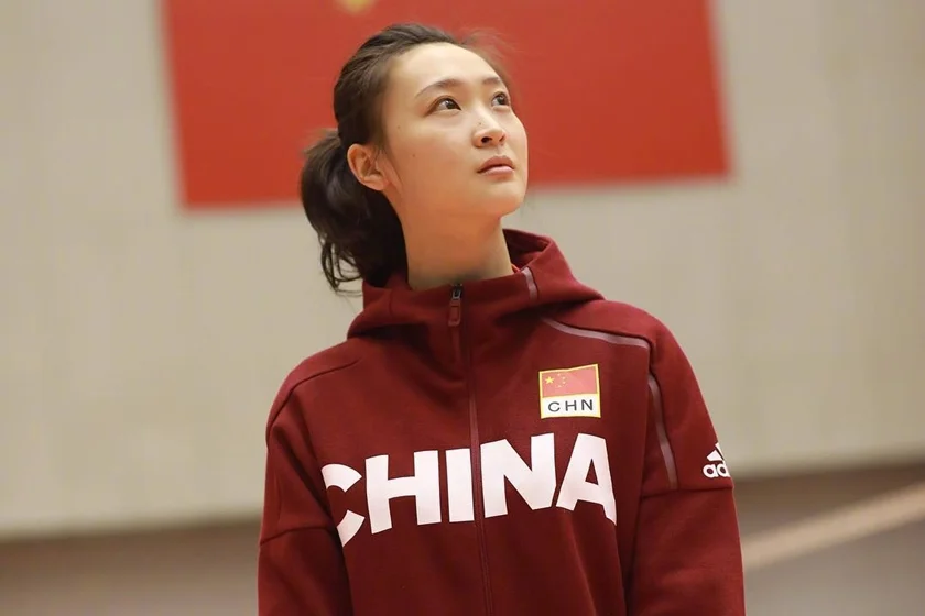 Hui Ruoqi, capitã da equipe de vôlei nas Olimpíadas de 2016 Hui Ruoqi, capitã da equipe de vôlei nas Olimpíadas de 2016