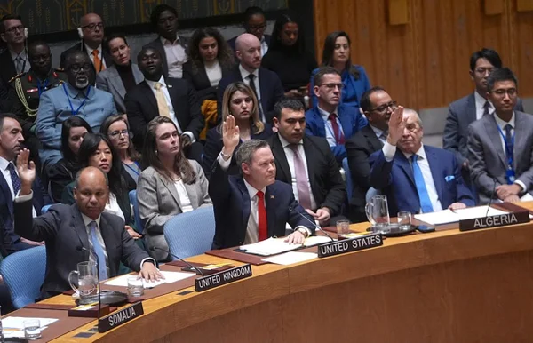imagem colorida votação plano de paz gaza onu