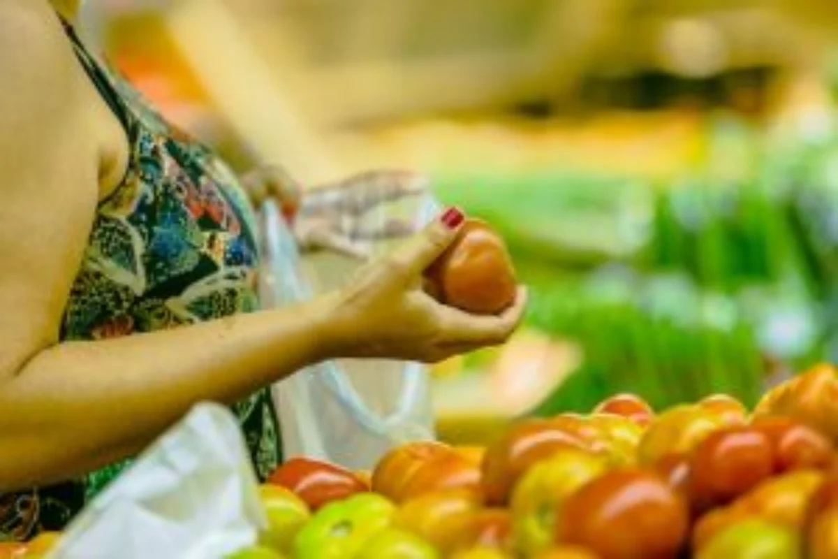 Cesta básica fica mais barata em 26 capitais no mês de julho