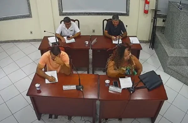 Votação de projeto na qual a vereadora Lunna da Silva é vítima de transfobia - Metrópoles