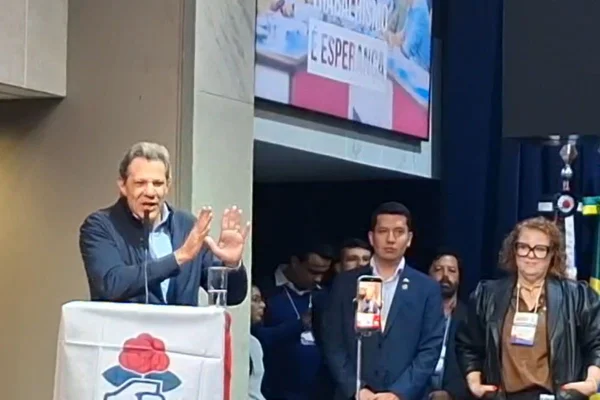 Haddad diz que Tarcísio “não quer ganhar e vai perder” eleição em SP