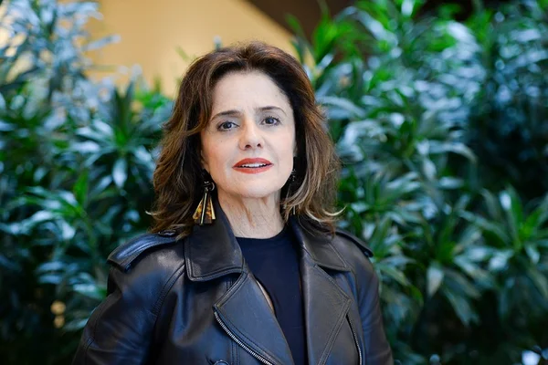 Marieta Severo em Verdades Secretas