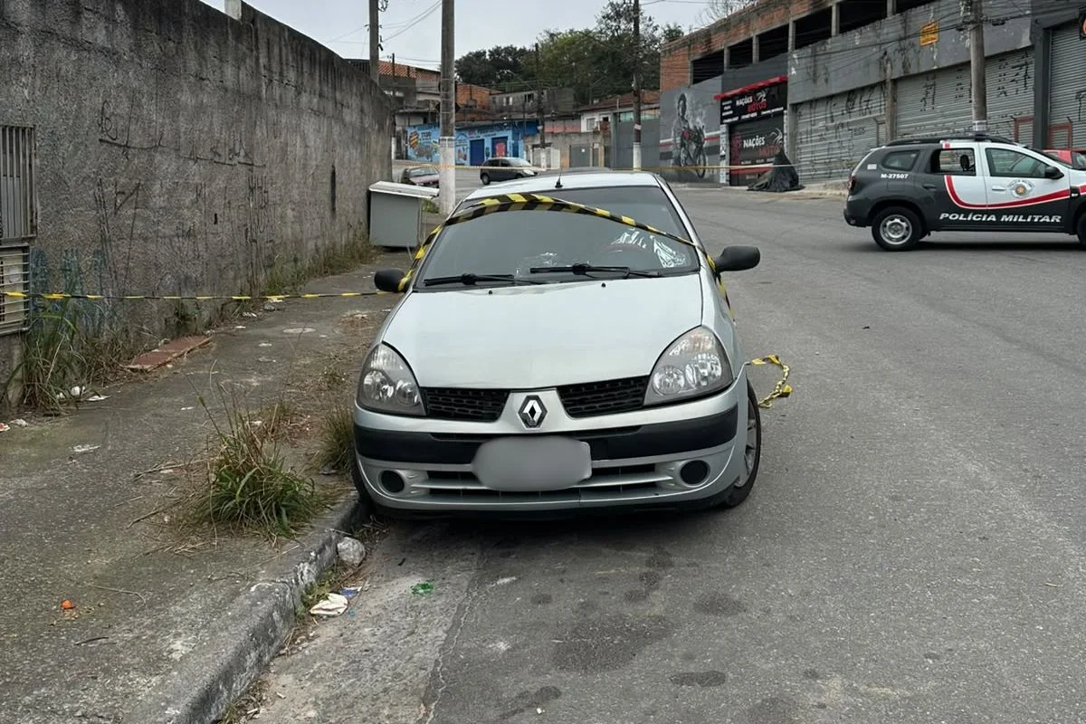 Polícia investiga se ele também matou a esposa Polícia investiga se ele também matou a esposa