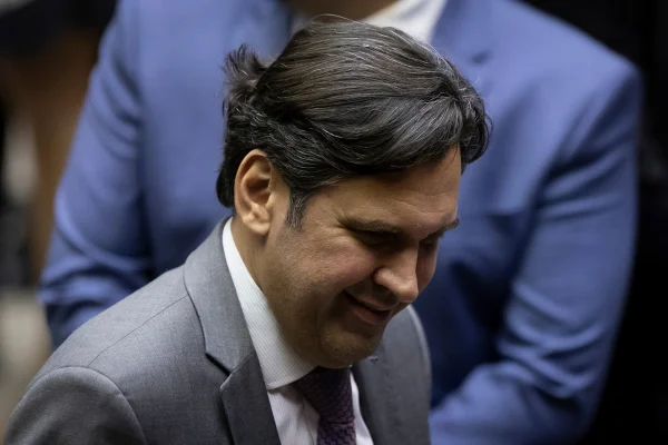Isnaldo Bulhões Jr. é relator do Orçamento de 2026 e terá audiência por supostos desvios de verba na Assembleia de Alagoas em 2014