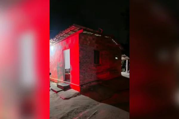 Grupo se passa por policiais, invade casa e mata irmãos com 50 tiros