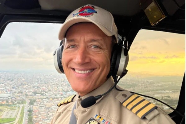 Comandante Hamilton deixará a Record TV após mais de 10 anos de casa (Reprodução: Instagram)