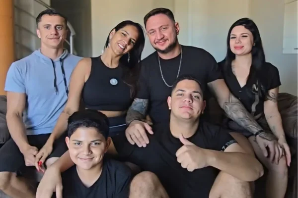 Família poliamorosa detalha regras da relação e reação às críticas