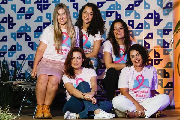 Brasília Rosa in Concert: show reúne prevenção e muito talento